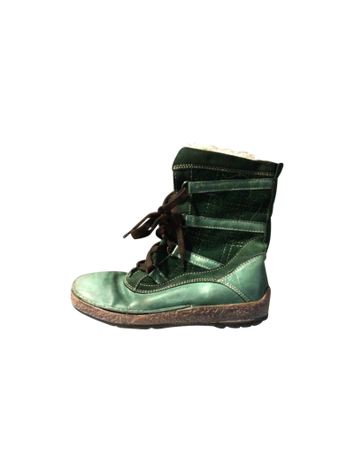 UNBRANDED Women Boots Regular fit in Green - Size 7 | 15.99 $ KOOP