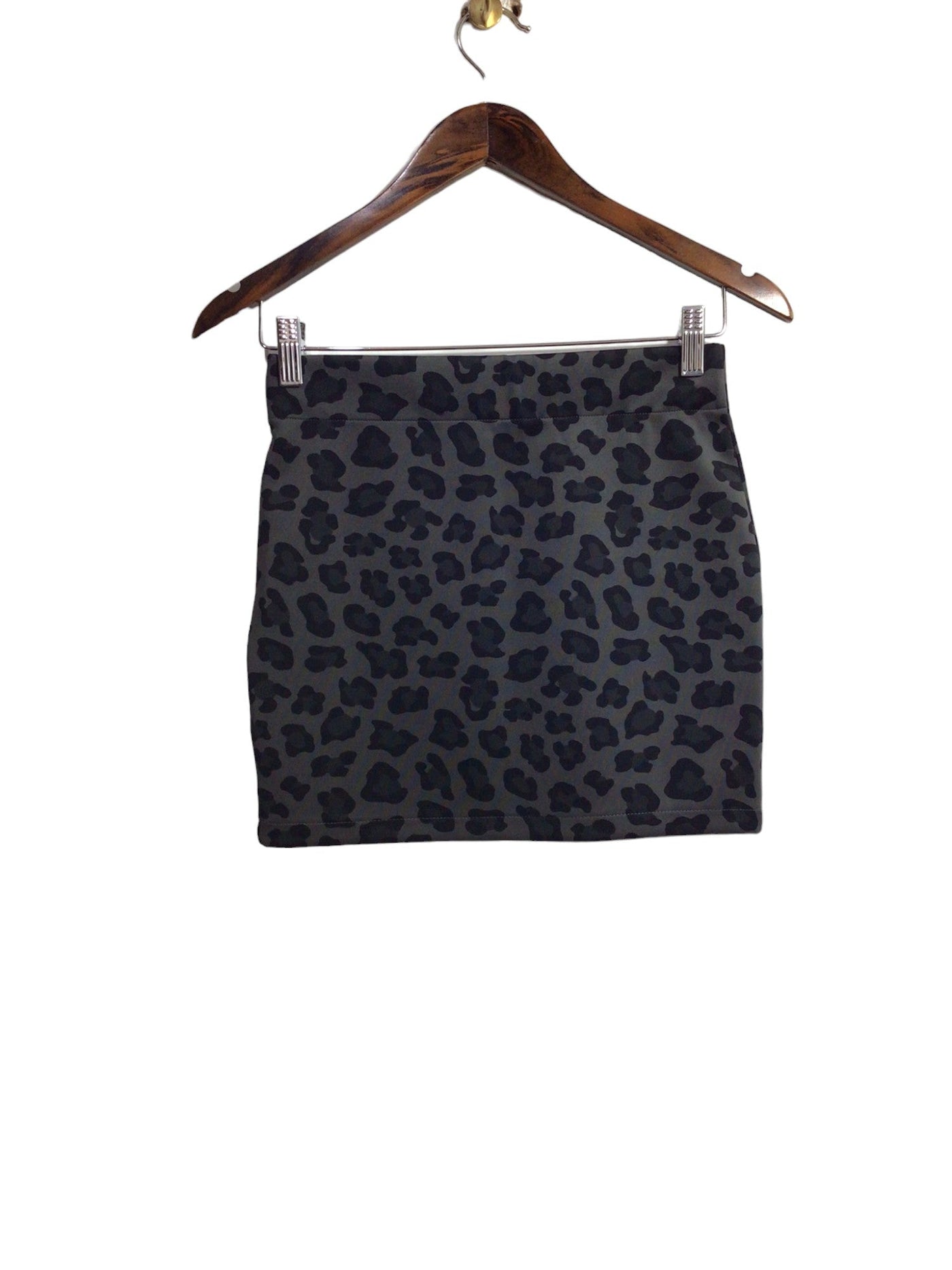 AEROPOSTALE Women Casual Skirts Regular fit in Gray - Size S | 17.99 $ KOOP