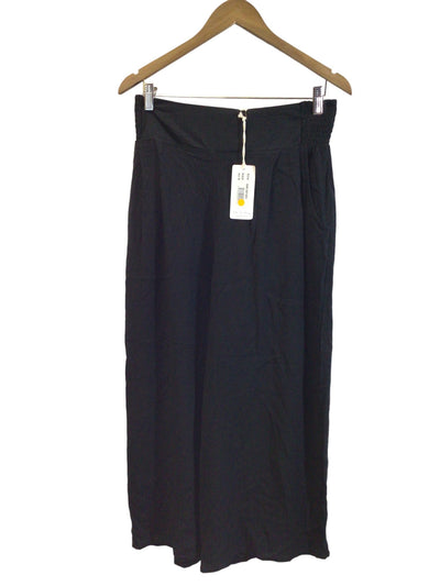 KOY RESORT Women Work Pants Regular fit in Black - Size M | 28.19 $ KOOP
