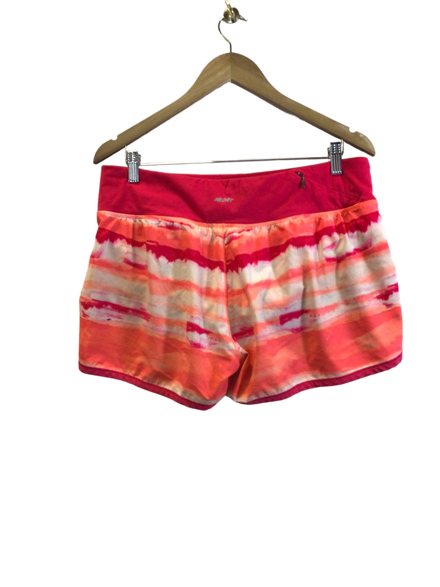 NEW BALANCE Women Activewear Shorts & Skirts Regular fit in Pink - Size L | 15.99 $ KOOP