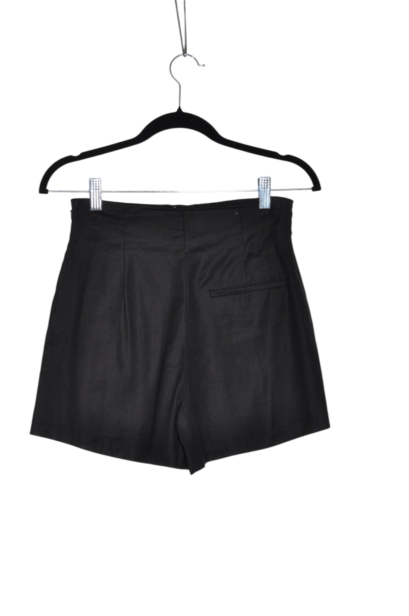 BABATON Women Classic Shorts Regular fit in Black - Size 4 | 29.99 $ KOOP