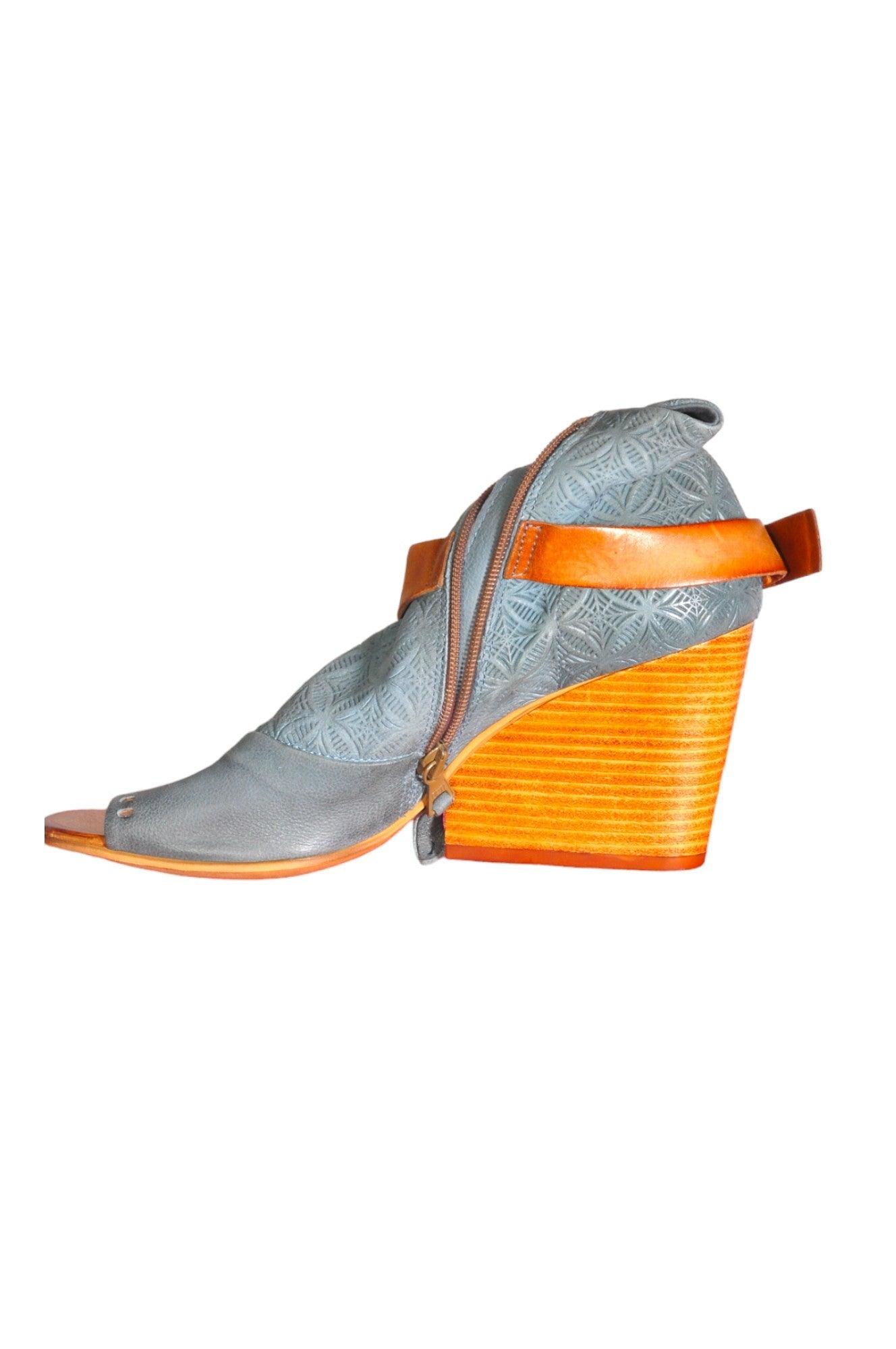 MIZ MOOZ Women Heels Regular fit in Blue - Size 41 | 59.99 $ KOOP