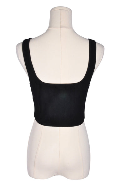 BABATON Women Crop Tops Regular fit in Black - Size M | 29.99 $ KOOP