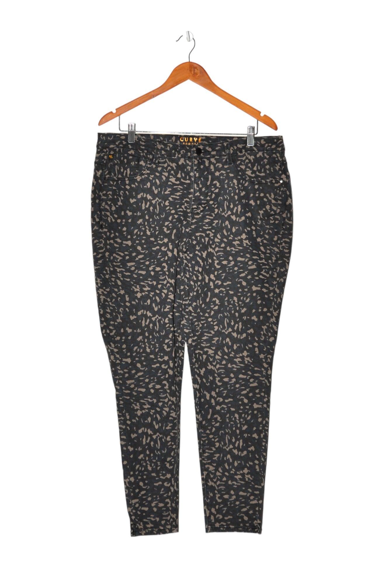 CURVE APPEAL Women Straight-Legged Jeans Regular fit in Black - Size 16 | 29.99 $ KOOP