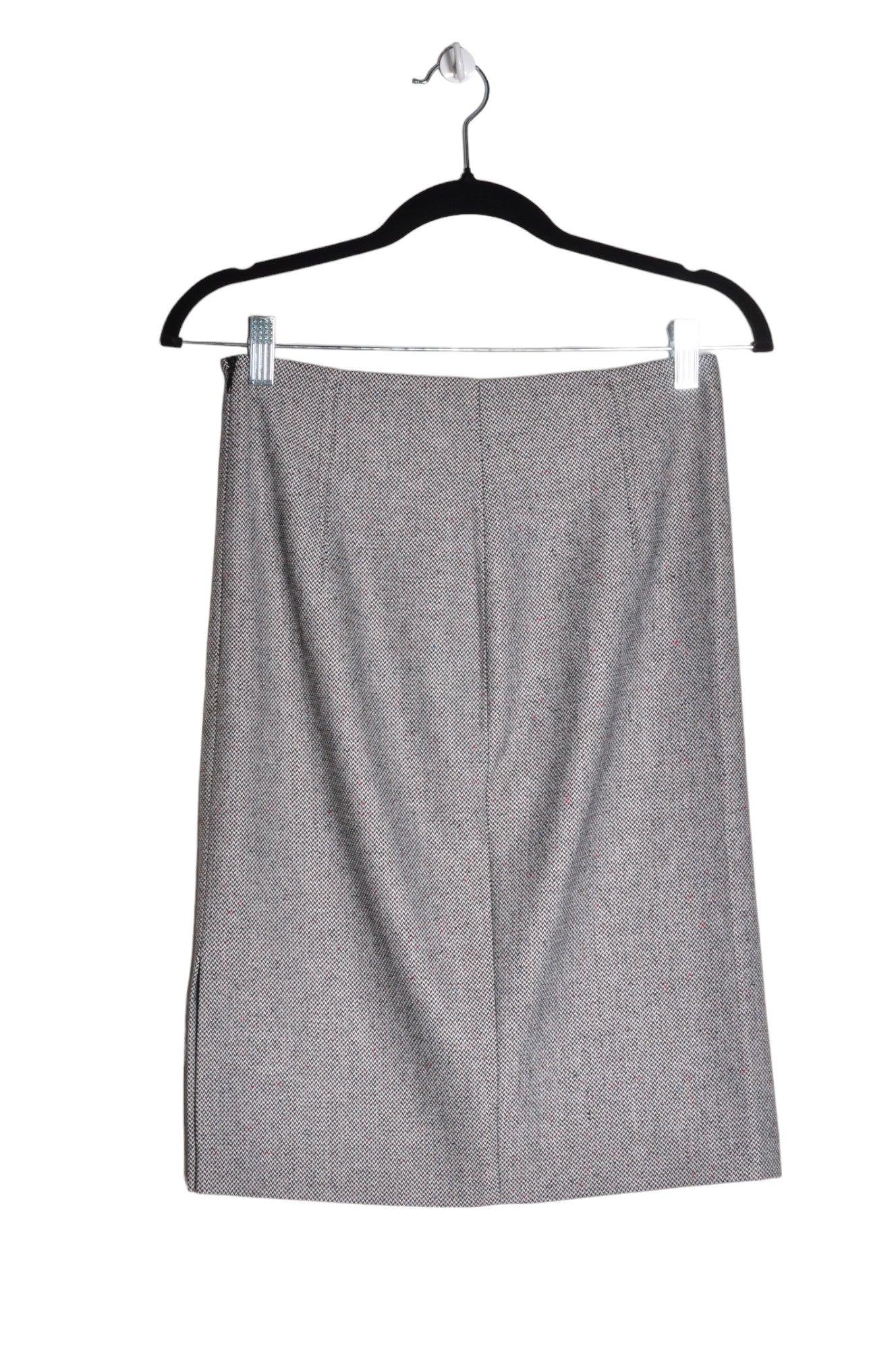 TRISTAN Women Casual Skirts Regular fit in Gray - Size 2 | 29.99 $ KOOP