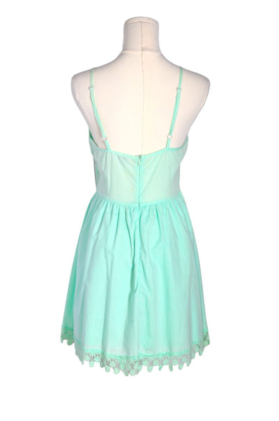 TOBI Women A-Line Dresses Regular fit in Green - Size M | 44.29 $ KOOP