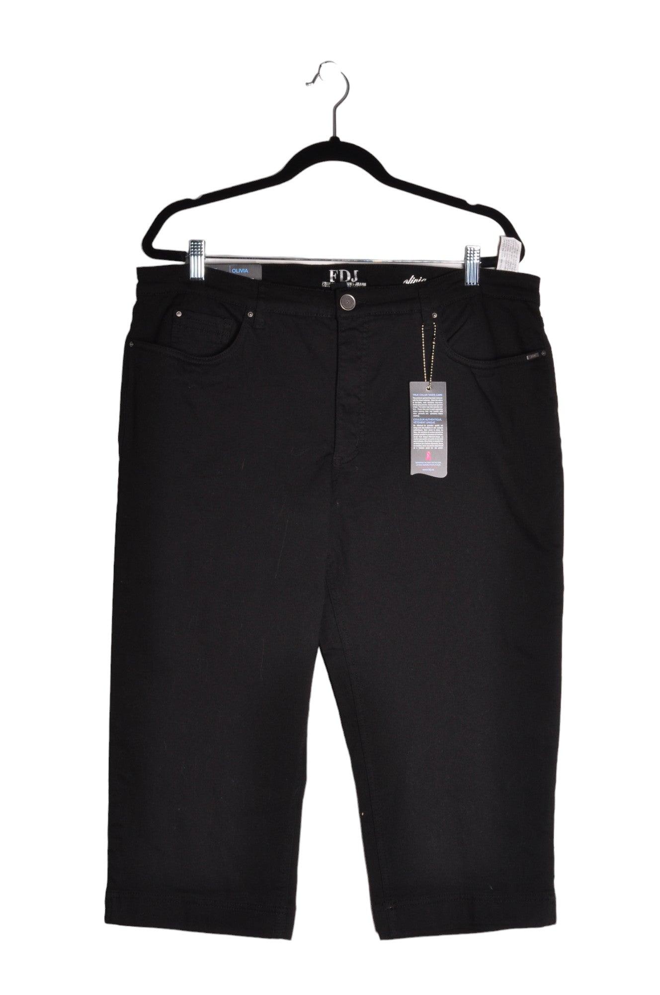 FDJ Women Capri Pants Regular fit in Black - Size 18 | 29.99 $ KOOP