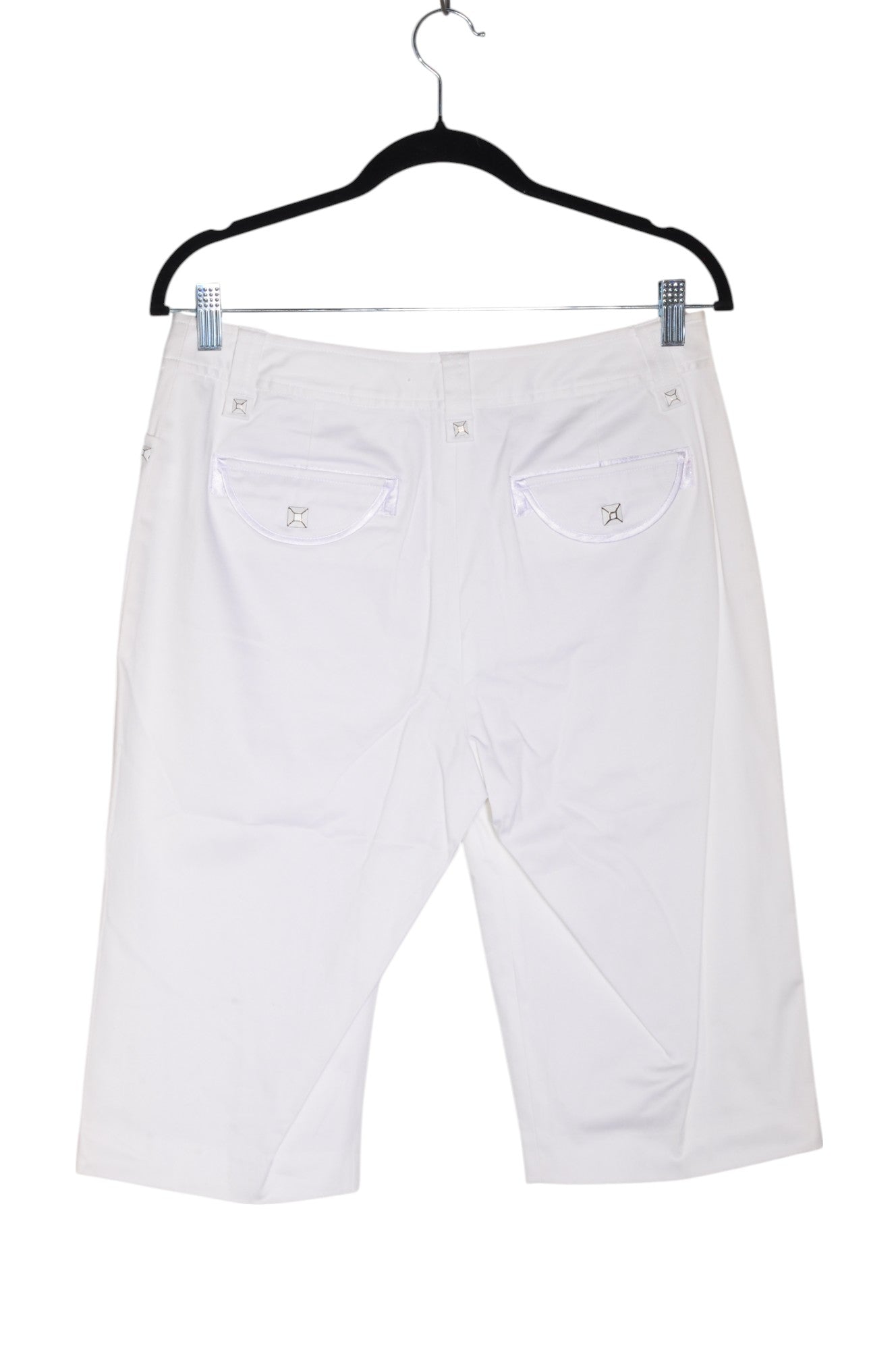 SPANNER Women Classic Shorts Regular fit in White - Size 6 | 29.99 $ KOOP