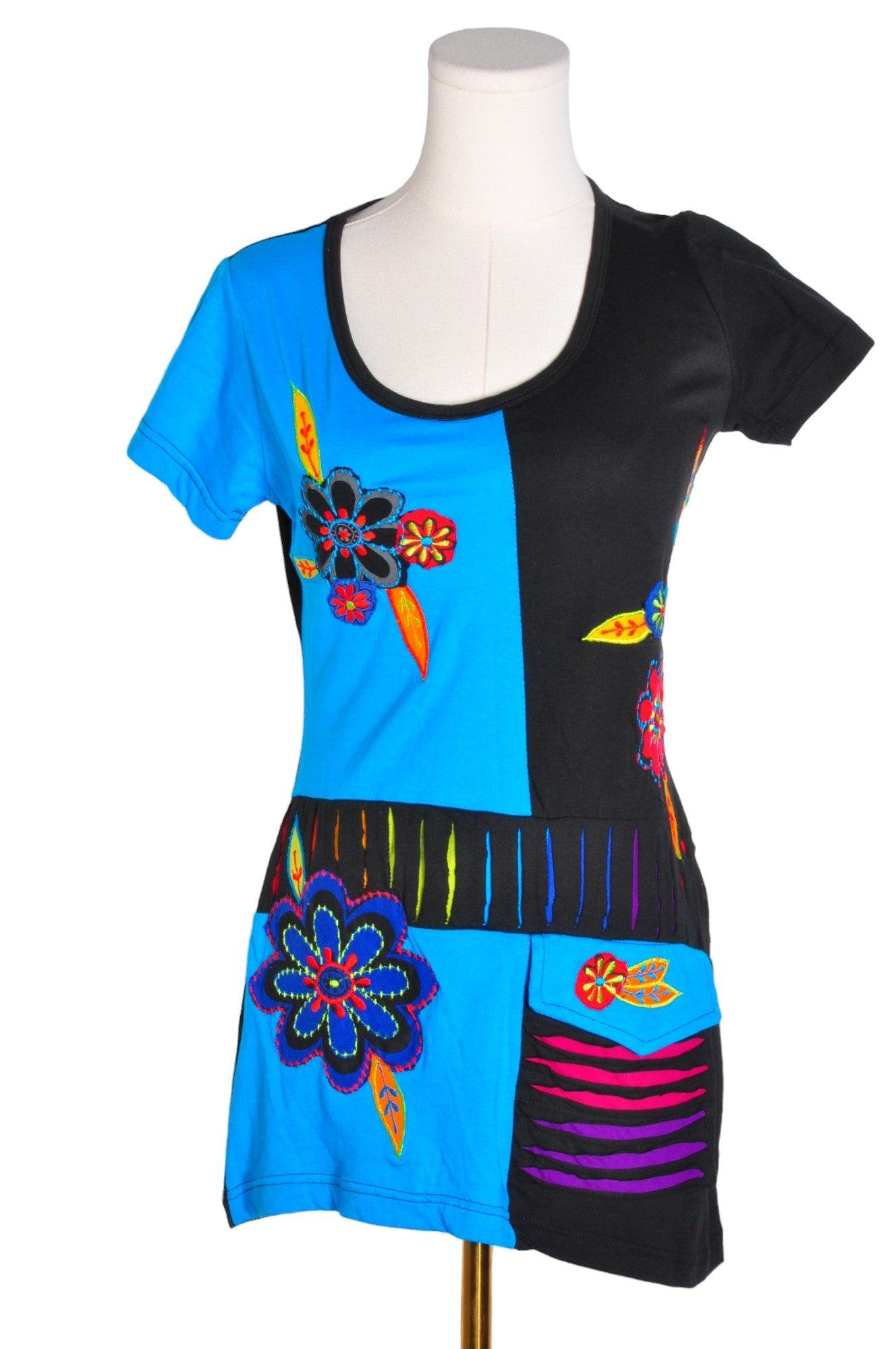 LEOPARDS & ROSES Women T-Shirts Regular fit in Blue - Size XS | 19.99 $ KOOP