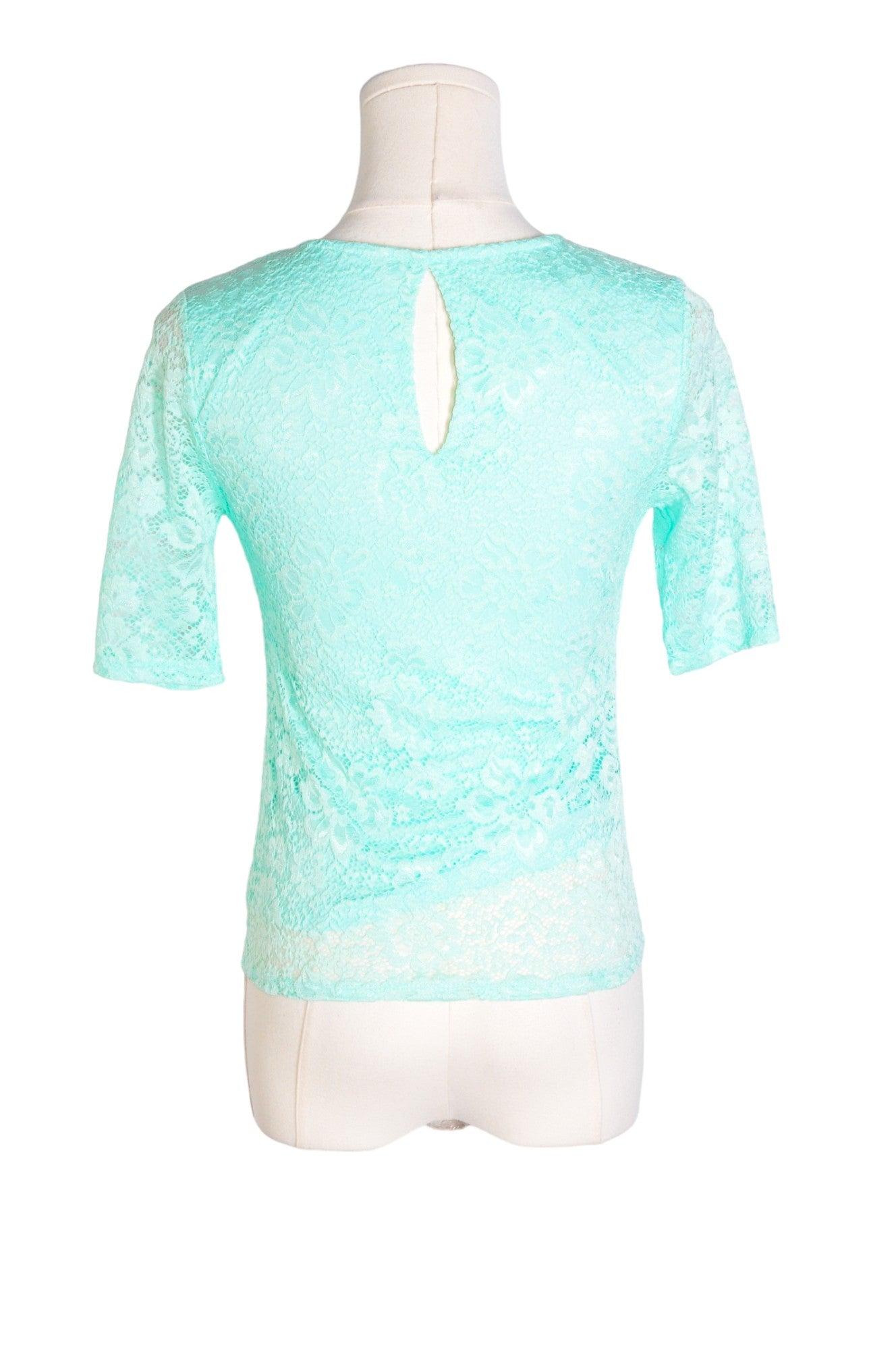 NO BOUNDARIES Women Blouses Regular fit in Green - Size XS | 9.99 $ KOOP