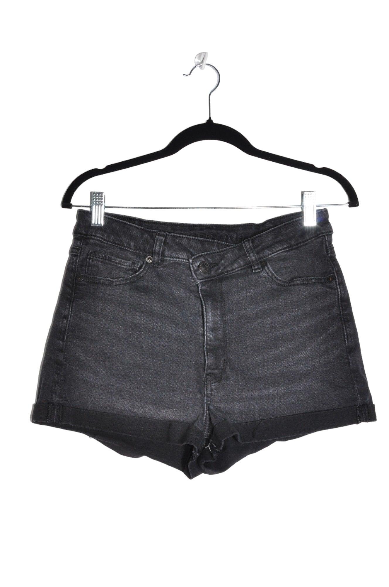 AMERICAN EAGLE Women Denim Shorts Regular fit in Black - Size 6 | 14.45 $ KOOP