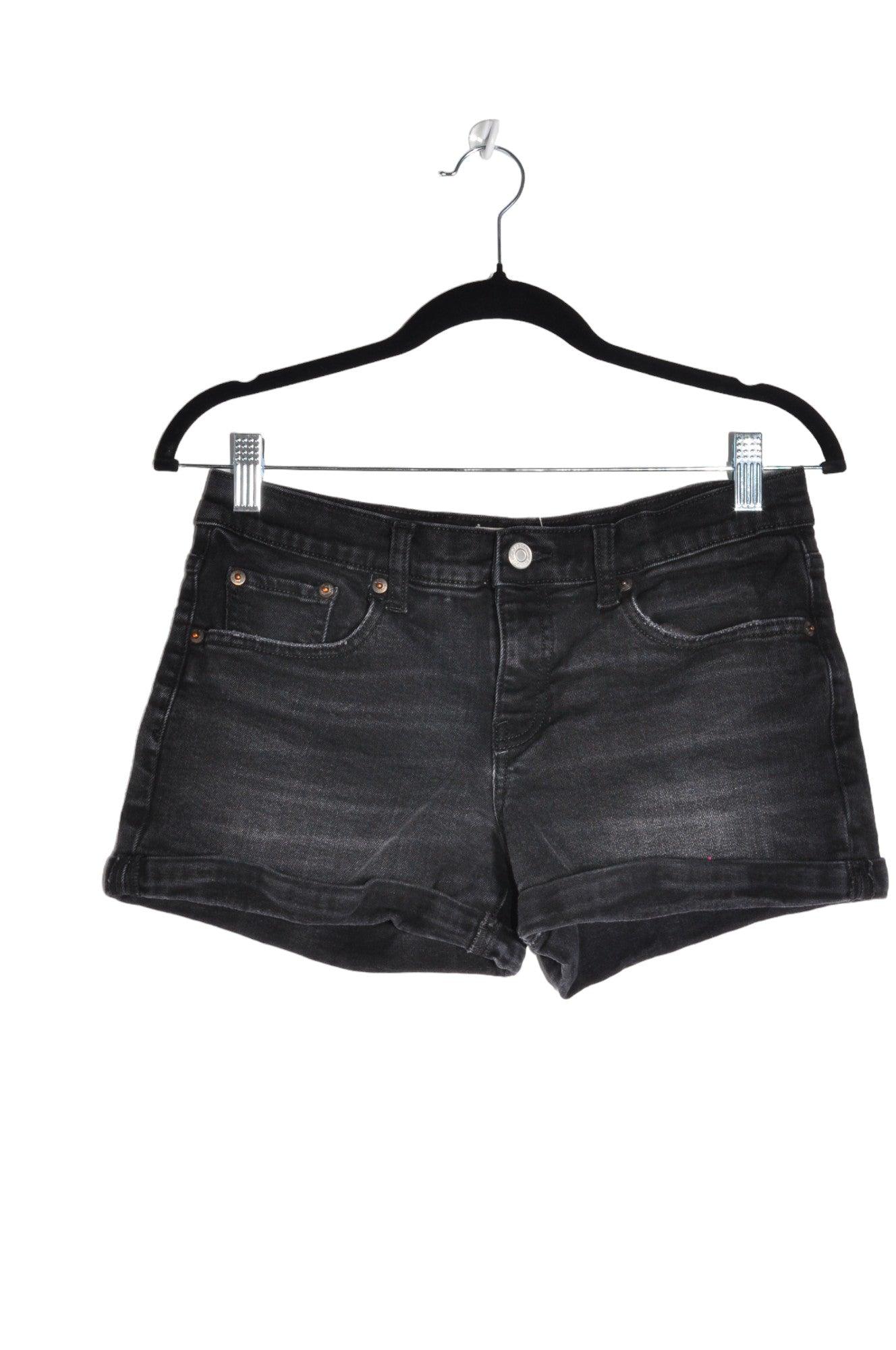 GAP Women Denim Shorts Regular fit in Black - Size 28 | 19.99 $ KOOP