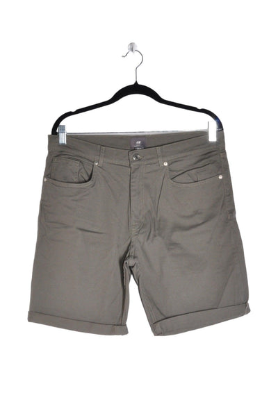 H&M Men Denim Shorts Regular fit in Green - Size 34 | 12.99 $ KOOP