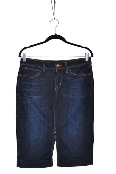 RW&CO Women Denim Shorts Regular fit in Blue - Size 6 | 19.99 $ KOOP