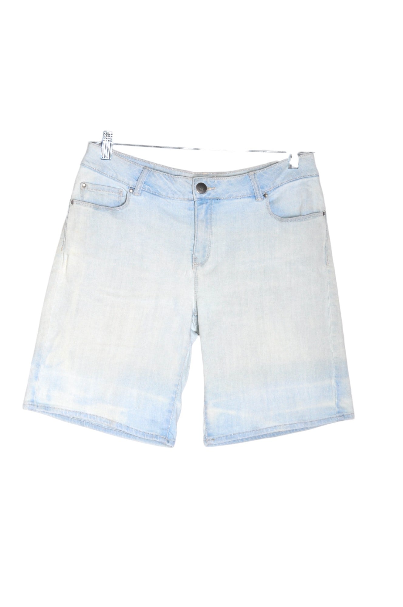 DENVER HAYES Women Denim Shorts Regular fit in Blue - Size 8 | 13.25 $ KOOP