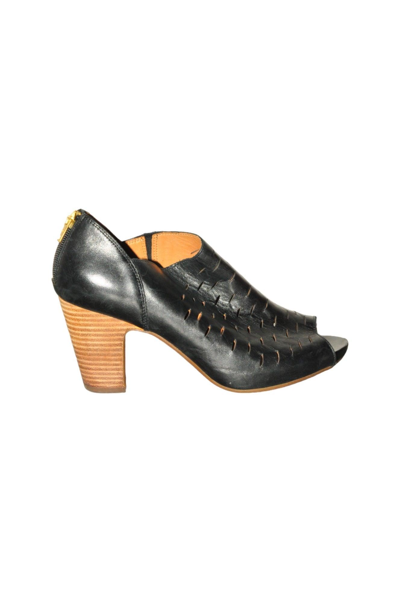 CLARKS Women Heels Regular fit in Black - Size 9.5 | 39.99 $ KOOP