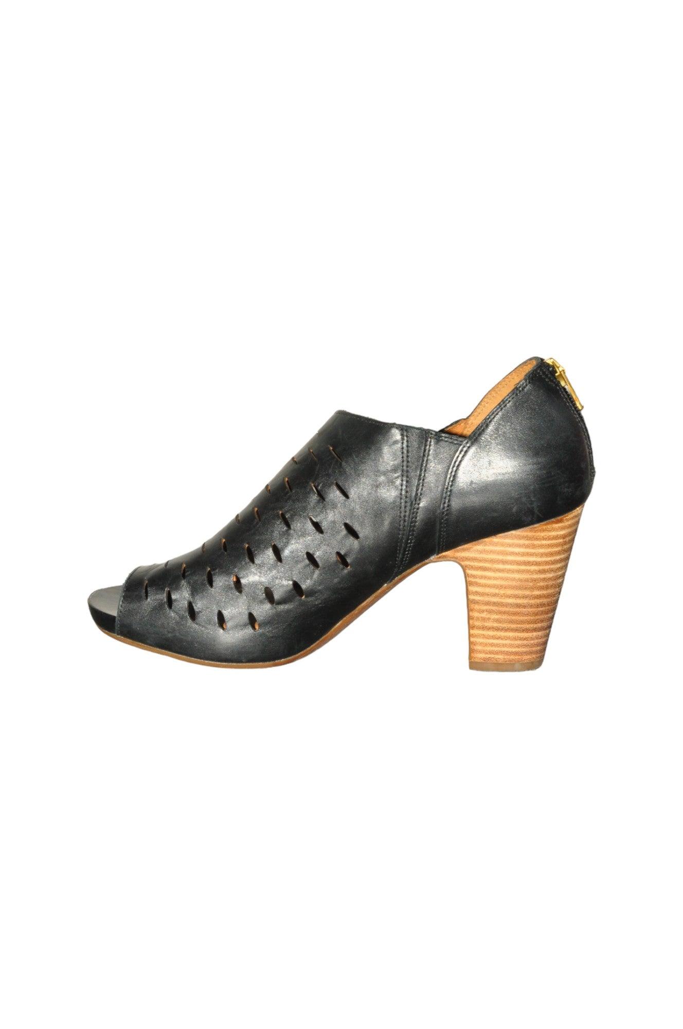 CLARKS Women Heels Regular fit in Black - Size 9.5 | 39.99 $ KOOP