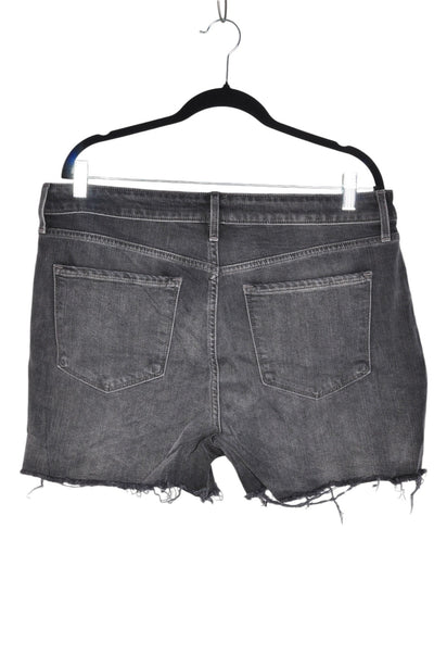 OLD NAVY Women Denim Shorts Regular fit in Gray - Size 14 | 12.99 $ KOOP