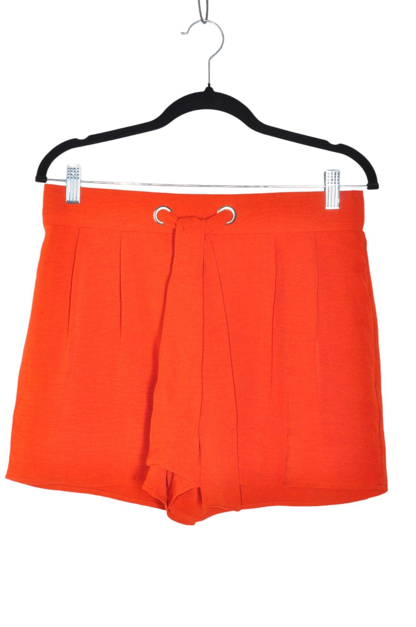 RETROLOGY Women Classic Shorts Regular fit in Orange - Size M | 13.25 $ KOOP