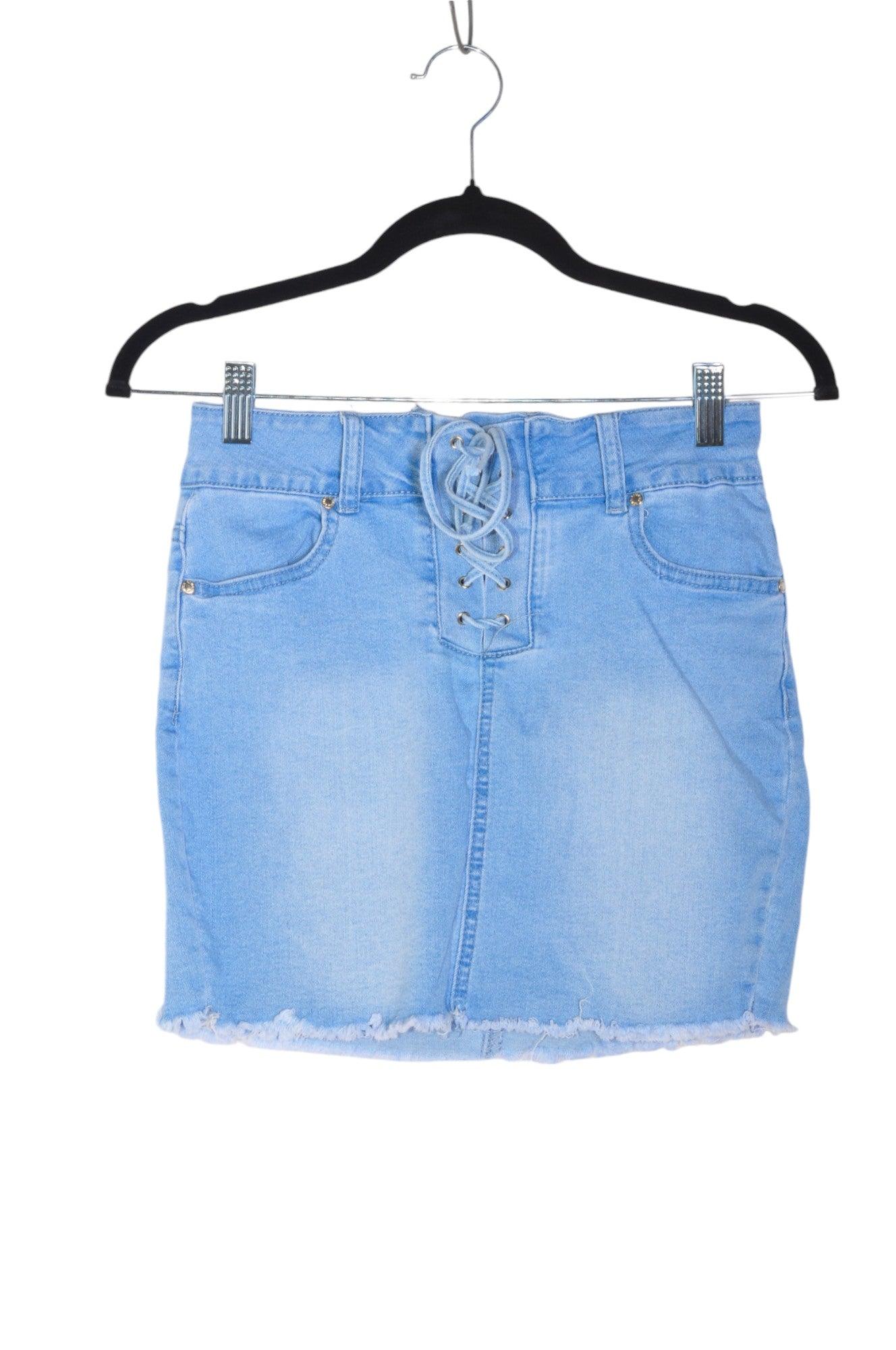 REVAMPED Women Denim Skirts Regular fit in Blue - Size 3 | 10.99 $ KOOP