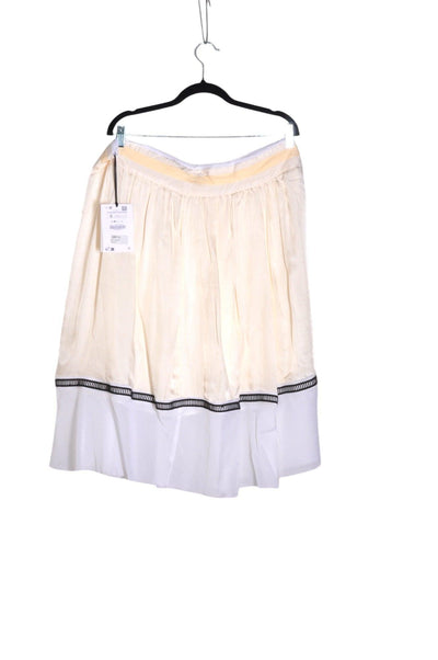 ZARA Women Casual Skirts Regular fit in White - Size S | 49.99 $ KOOP