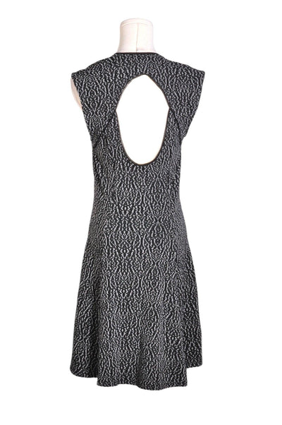 SILENCE + NOISE Women Sheath Dresses Regular fit in Black - Size L | 26.29 $ KOOP