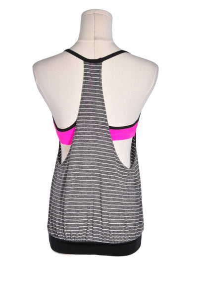NIKE Women Activewear Tops Regular fit in Gray - Size S | 19.99 $ KOOP
