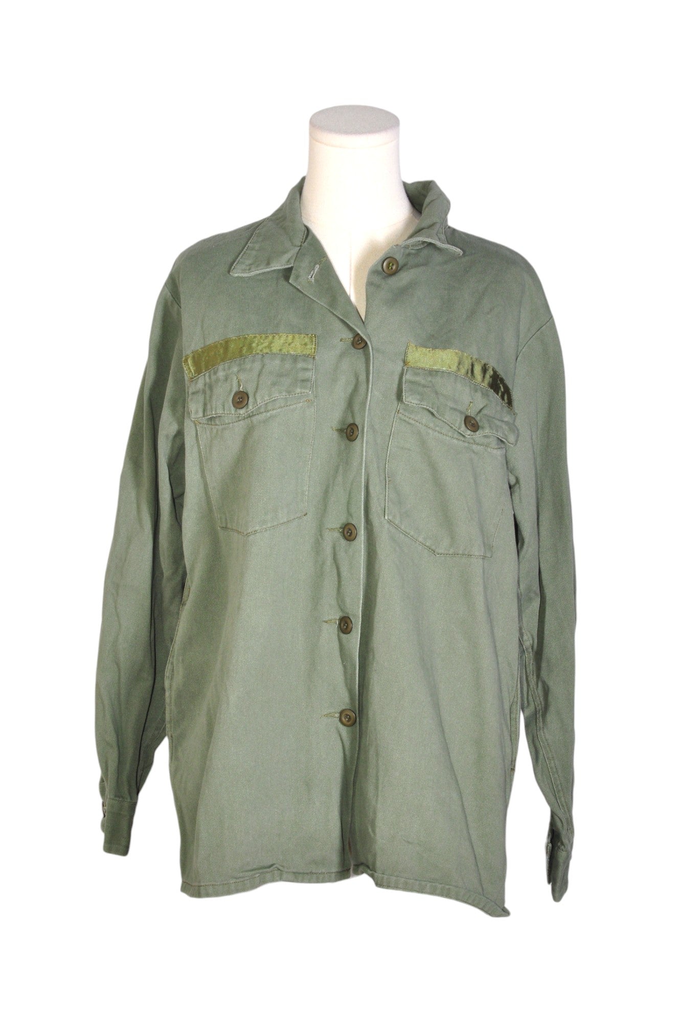 SILENCE + NOISE Women Button Down Tops Regular fit in Green - Size M | 14.29 $ KOOP