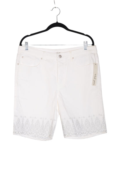 TRIBAL Women Classic Shorts Regular fit in White - Size 12 | 19.99 $ KOOP