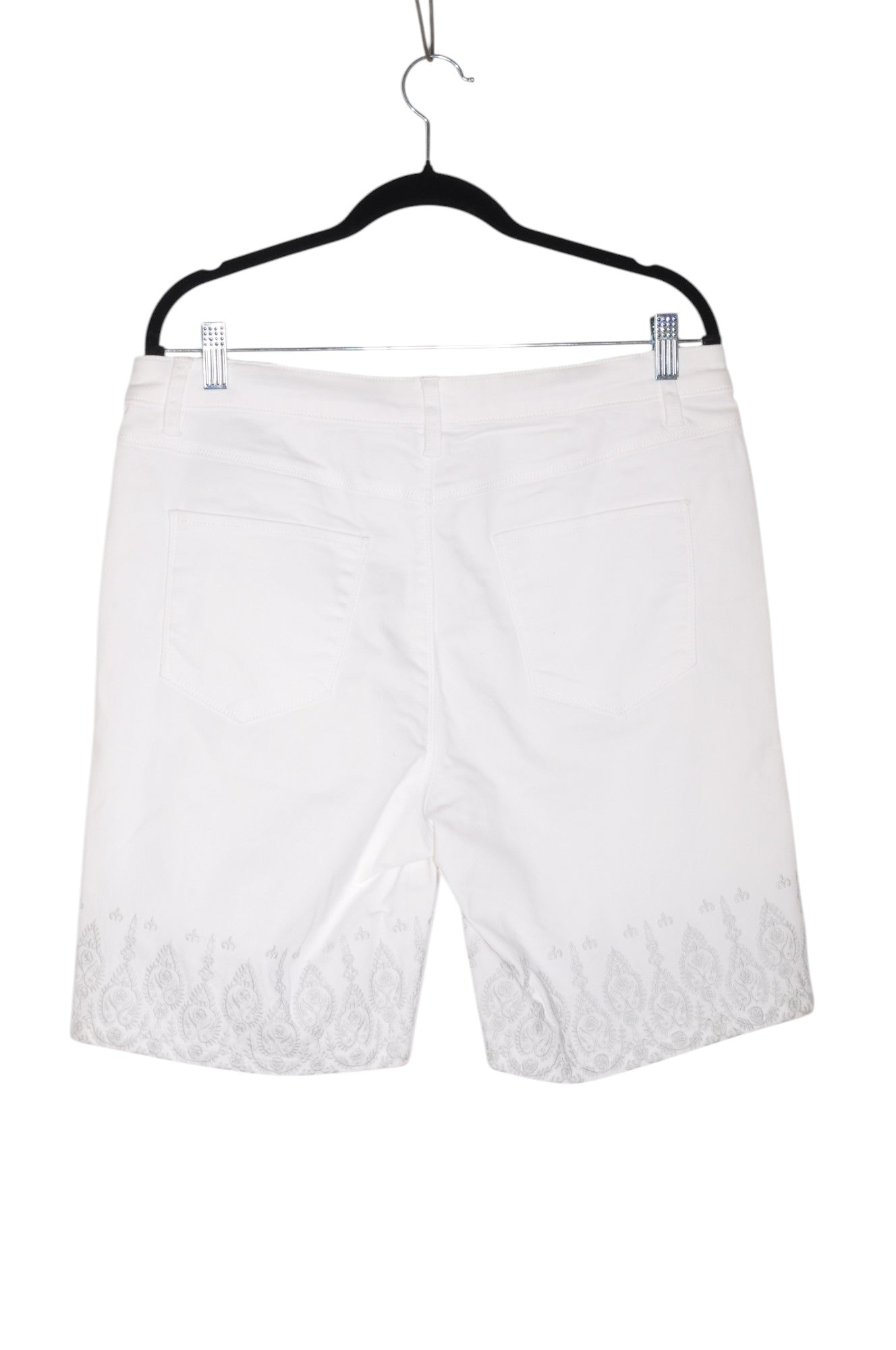 TRIBAL Women Classic Shorts Regular fit in White - Size 12 | 19.99 $ KOOP