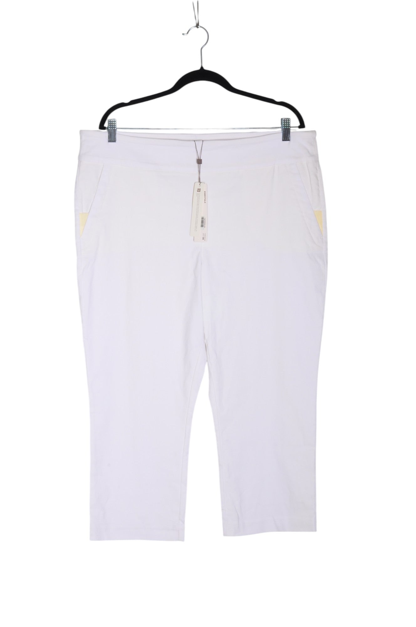 INSPIRED Women Capri Pants Regular fit in White - Size 18 | 29.99 $ KOOP
