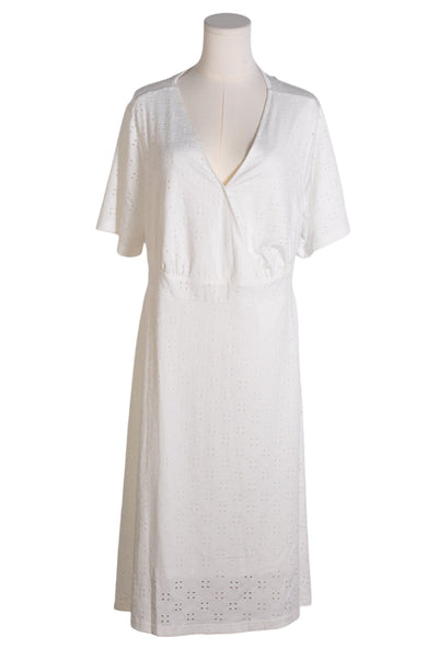 BLOOM CHIC Women Maxi Dresses Regular fit in White - Size 10 | 14.3 $ KOOP