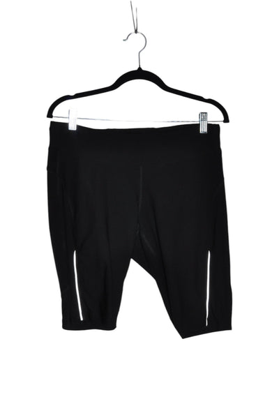 LUCY Women Classic Shorts Regular fit in Black - Size L | 9.99 $ KOOP