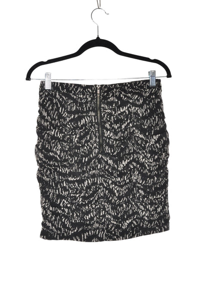 DYNAMITE Women Casual Skirts Regular fit in Gray - Size 3 | 13.35 $ KOOP