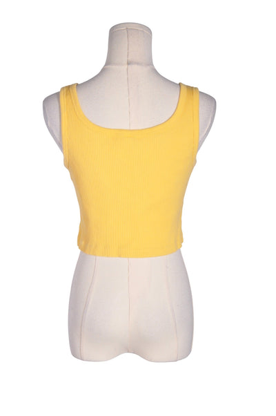 UNIQLO Women Crop Tops Regular fit in Yellow - Size M | 9.99 $ KOOP