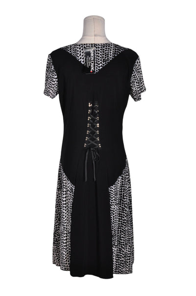 SIMON CHANG Women A-Line Dresses Regular fit in Black - Size 6 | 32.29 $ KOOP