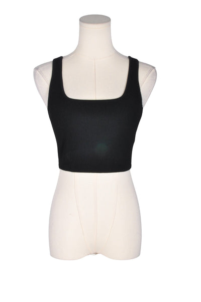 BABATON Women Crop Tops Regular fit in Black - Size M | 29.99 $ KOOP