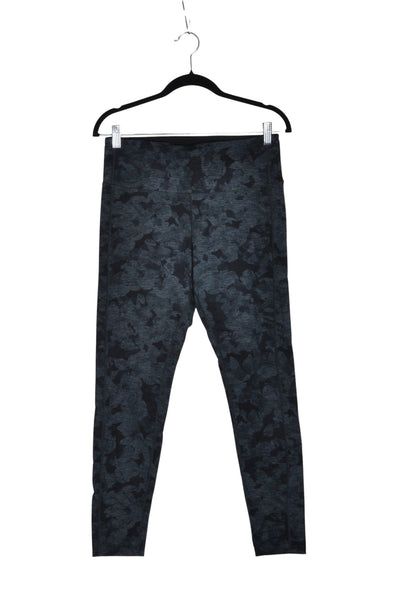 TUFF ATHLETICS Women Activewear Leggings Regular fit in Green - Size M | 19.99 $ KOOP