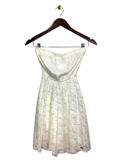 HOLLISTER Regular fit Shift Dress in White - Size S | 11.34 $ KOOP