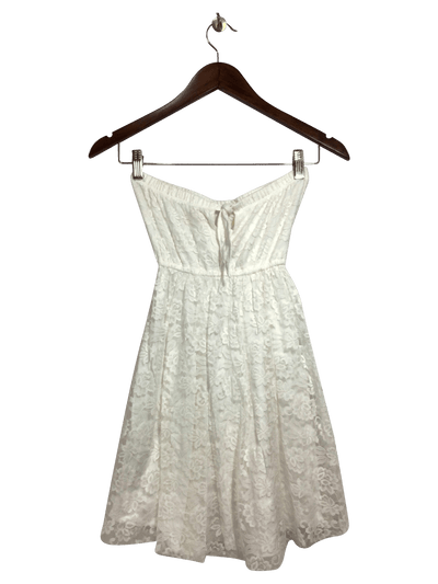 HOLLISTER Regular fit Shift Dress in White - Size S | 11.34 $ KOOP