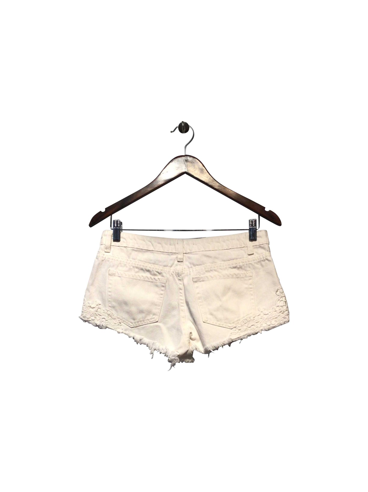 FOREVER 21 Regular fit Jean Shorts in White  -  27  7.99 Koop