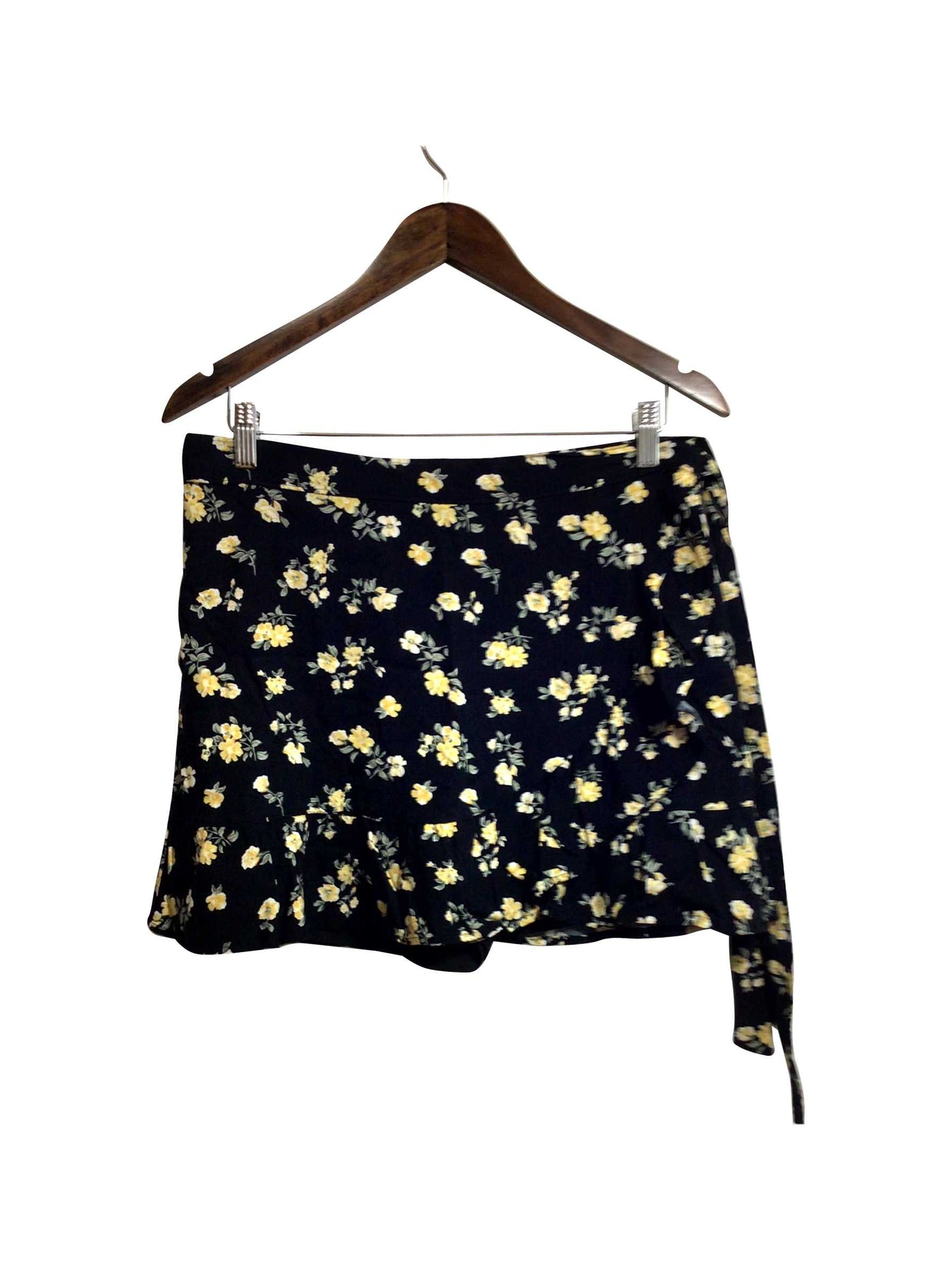 HOLLISTER Regular fit Skirt in Black - Size L | 8.39 $ KOOP