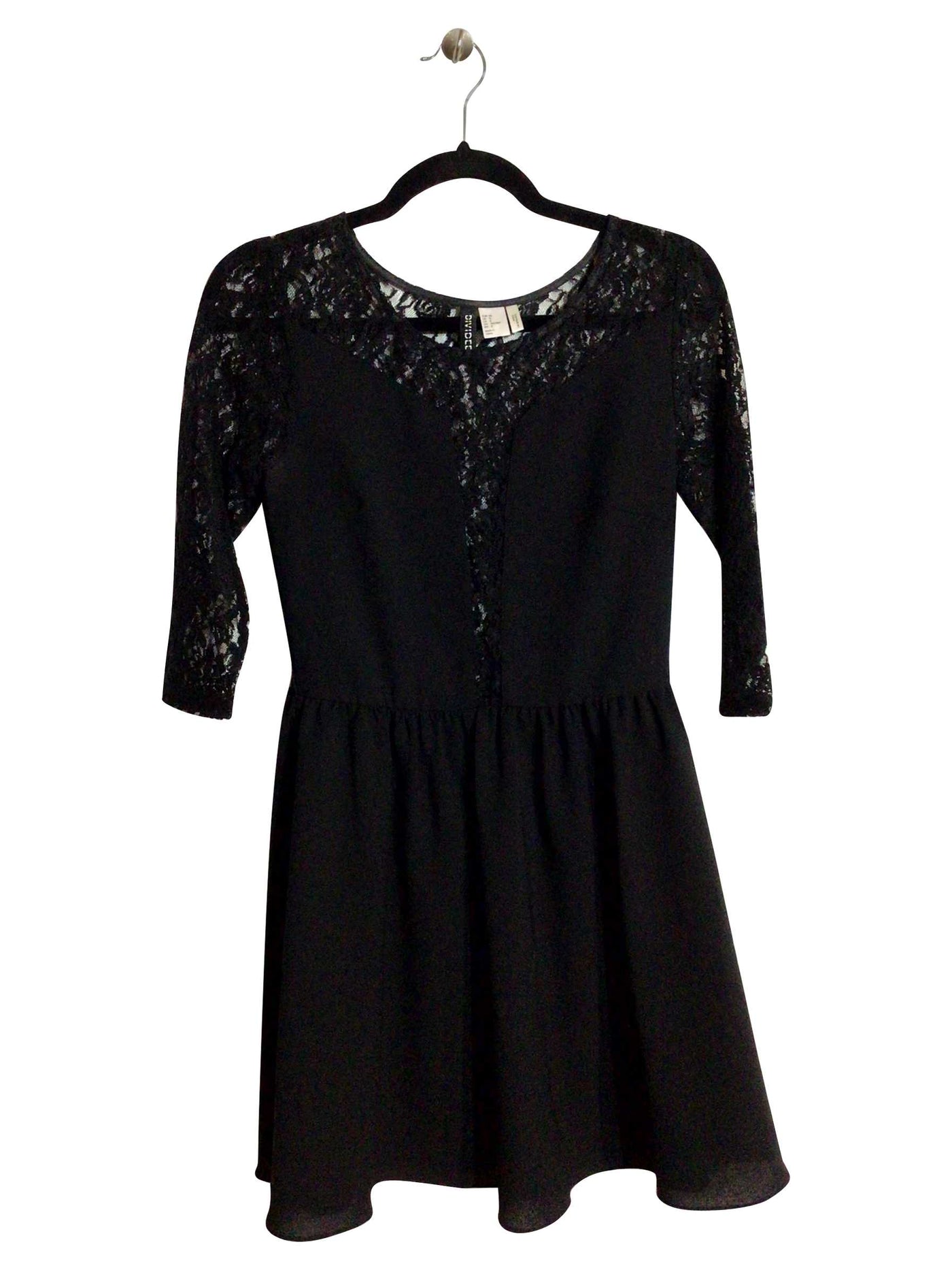 H&M Regular fit Midi Dress in Black - 8   Koop