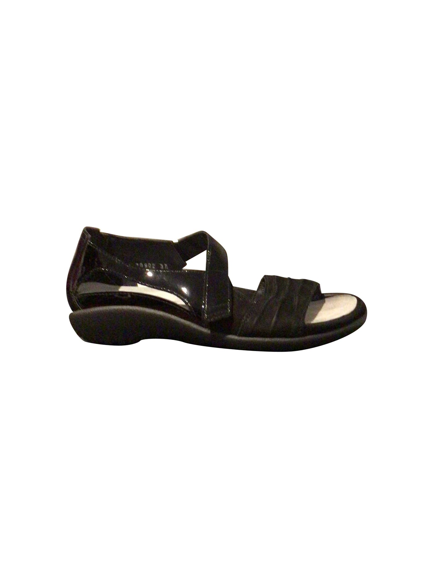 NAOT Sandals in Black  -  37  30.09 Koop