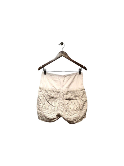 OLD NAVY Regular fit Pant Shorts in White  -  M  12.99 Koop