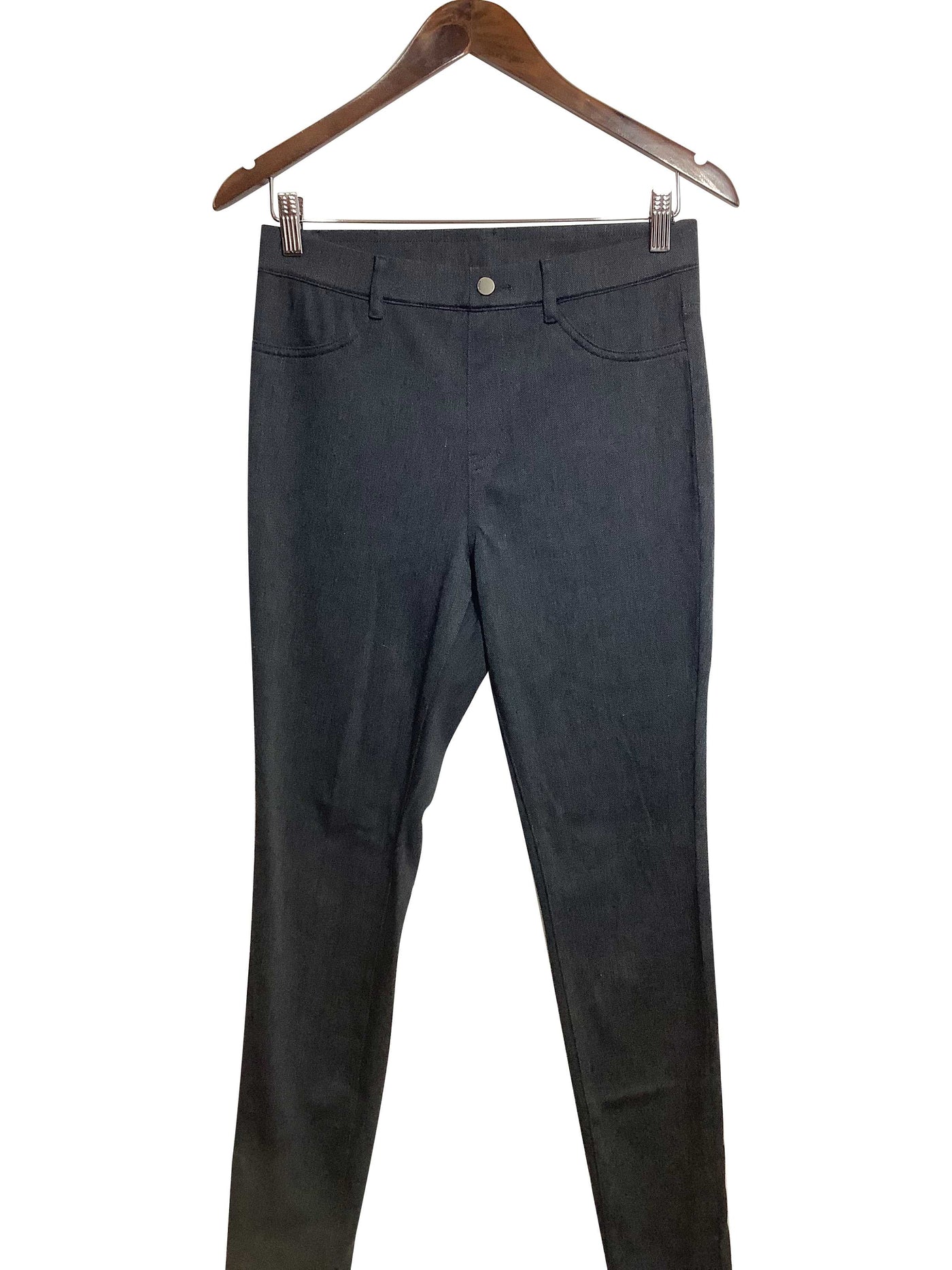 UNIQLO Regular fit Pant in Gray - Size M | 12.99 $ KOOP